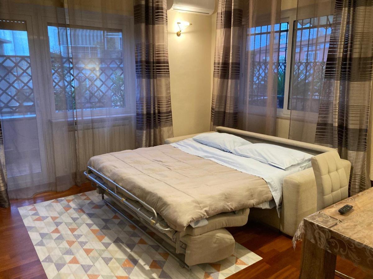 Apartment Delizioso Attico A Talenti *