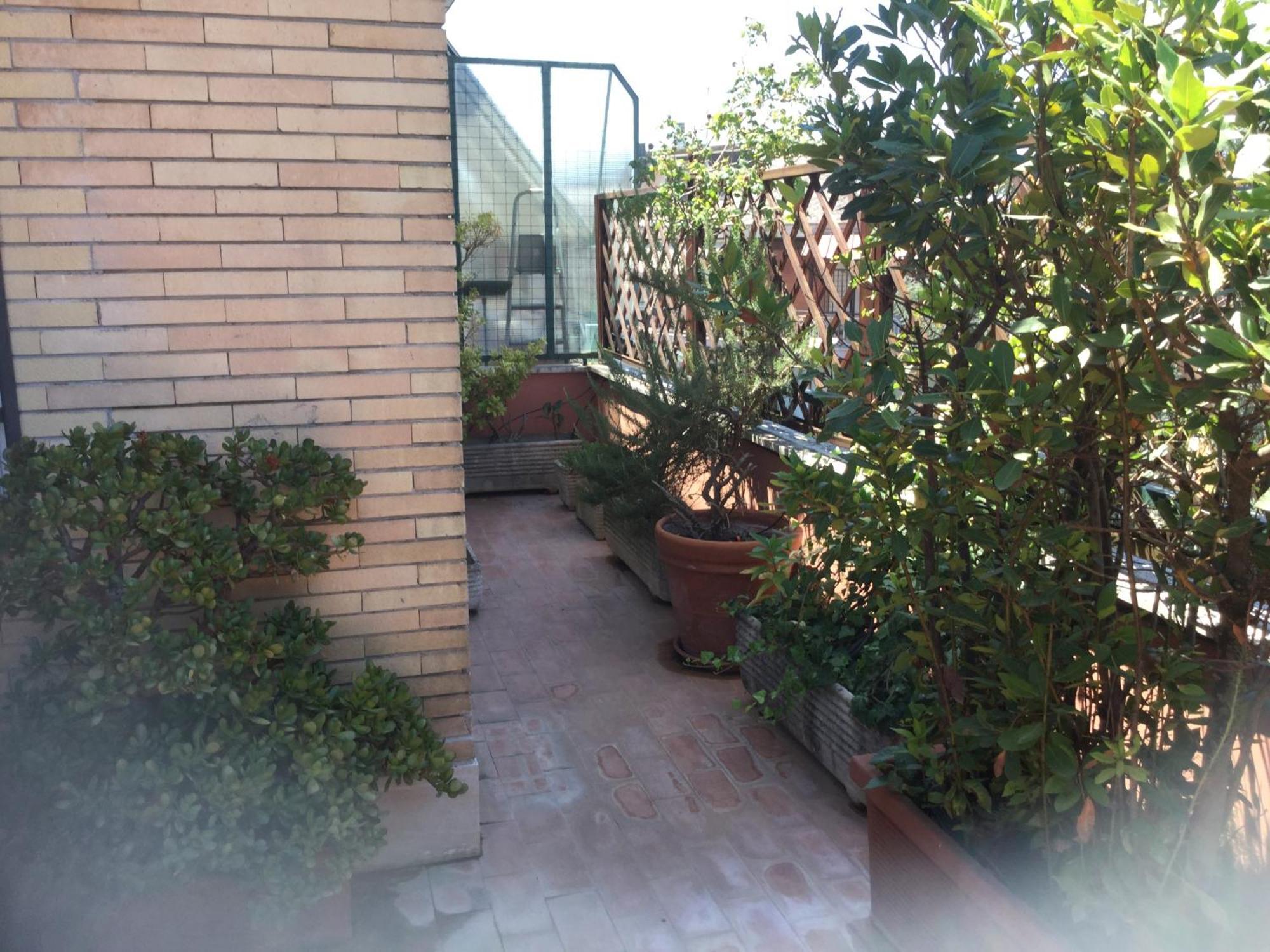 Delizioso Attico A Talenti